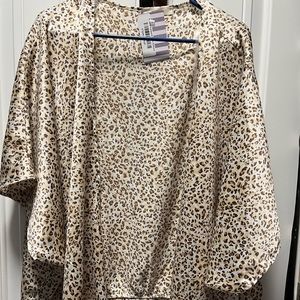 Leopard wrap
